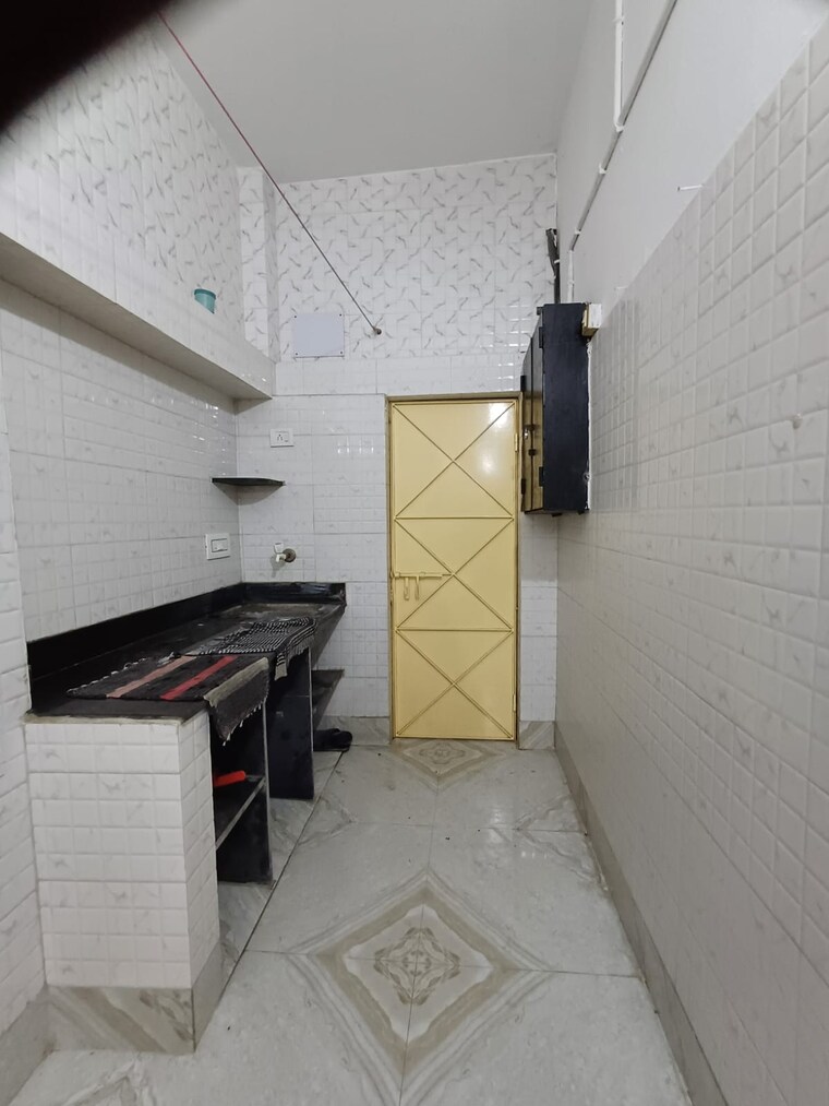 Kitchen, kaikhali 1 RK 300 Sq.Ft. Independent House In Kaikhali Kolkata 9453107