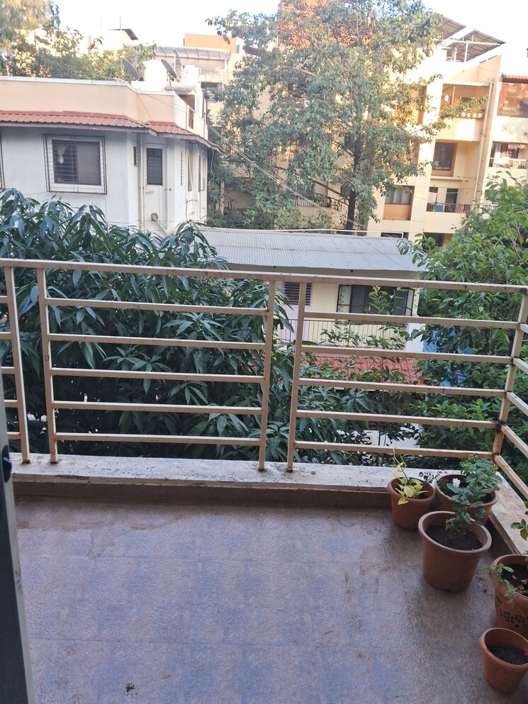 Balcony, shriram-chandrama 2 Bedroom 1000 Sq.Ft. Apartment In Baner Pune 9453177