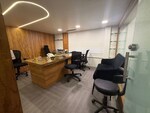 1050 Sq.Ft. Office Space in Rustomjee Eaze Zone Mall