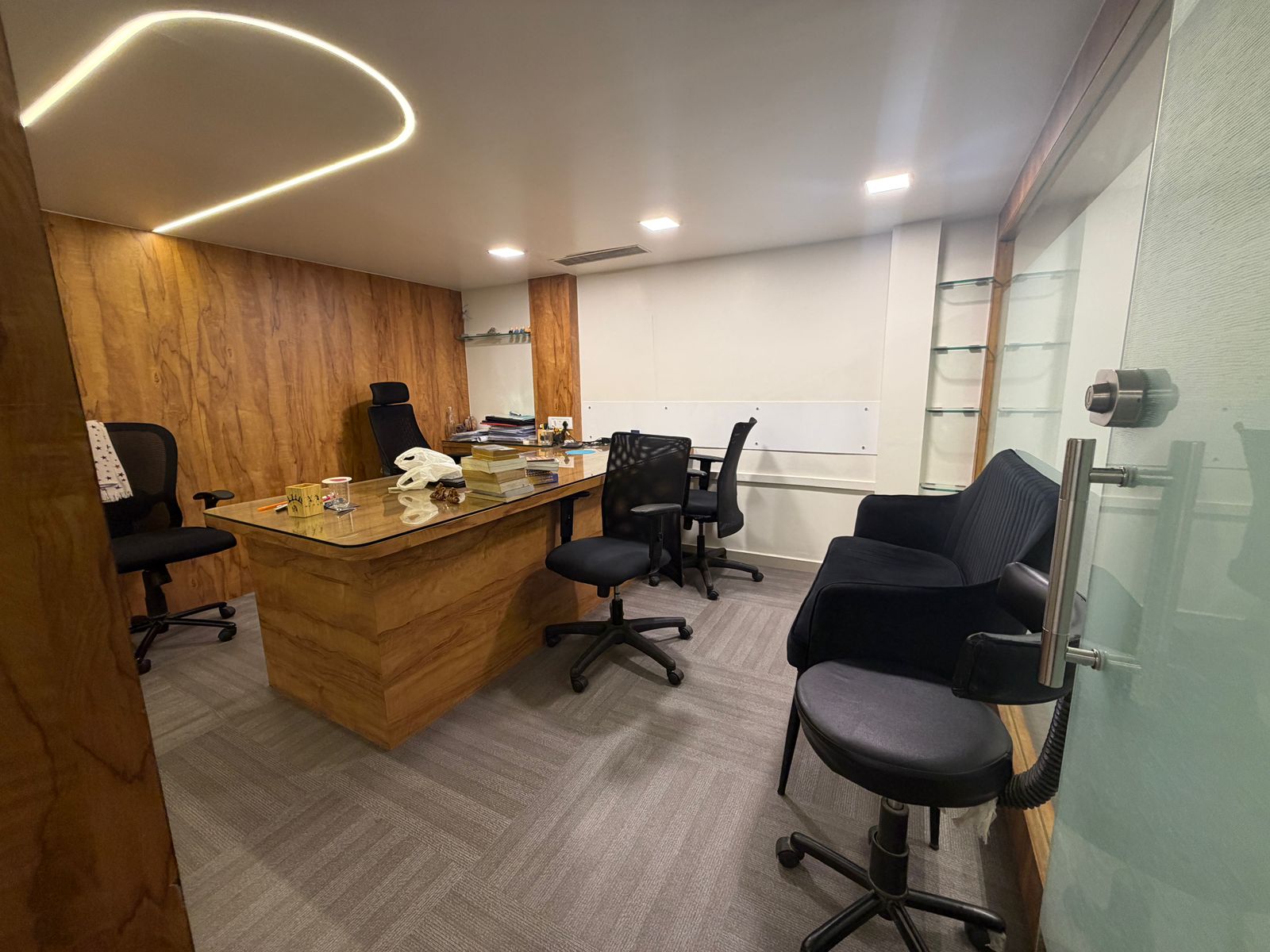 Office Space For Sale in Rustomjee Eaze Zone Mall