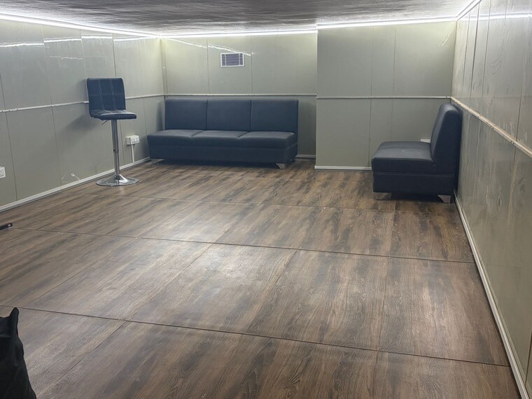 Living Room, rustomjee-eaze-zone-mall Commercial Office Space 1050 Sq.Ft. In Malad West Mumbai 9453186