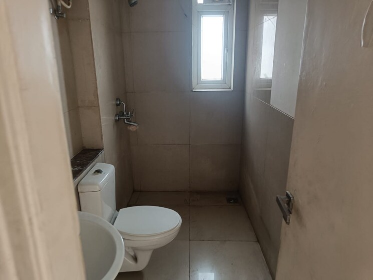 Bathroom, emaar-palm-gardens 3 Bedroom 1900 Sq.Ft. Apartment In Sector 83 Gurgaon 9453214