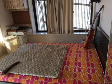 Bedroom in 2 BHK Apartment at Brighton Tower, Andheri West – for Rent