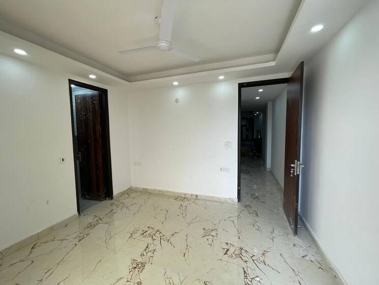 Room, saket 2 Bedroom 950 Sq.Ft. Apartment In Saket Delhi 9453355