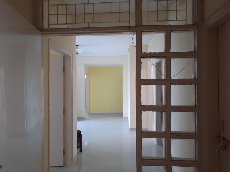 Room, the-arihant-cghs 3 Bedroom 1550 Sq.Ft. Apartment In Sector 56 Gurgaon 9453395