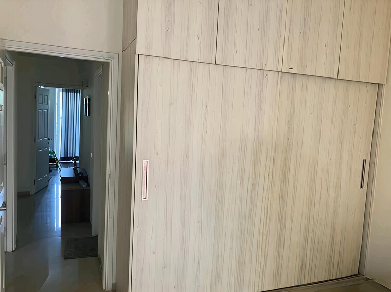 Room, emaar-mgf-emerald-hills 3 Bedroom 1800 Sq.Ft. Apartment In Sector 65 Gurgaon 9453399