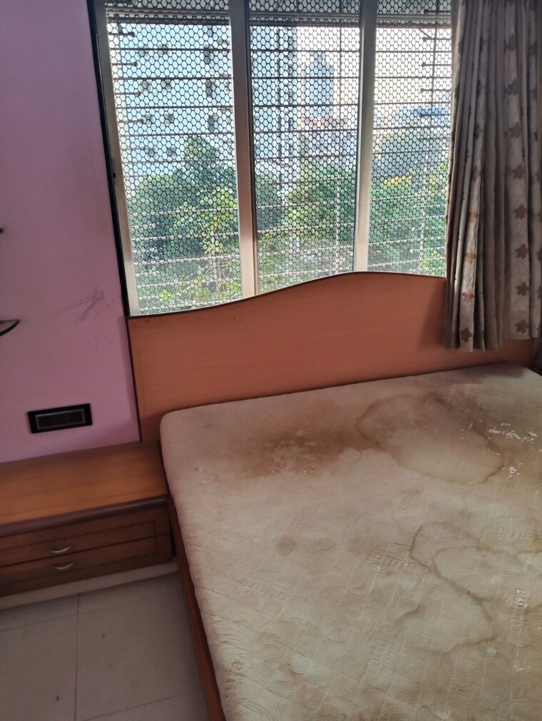 Room, raheja-estate 3 Bedroom 1500 Sq.Ft. Apartment In Borivali East Mumbai 9453472