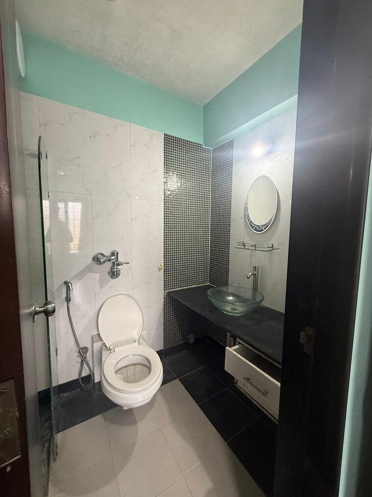 Bathroom, ekta-meadows 2 Bedroom 980 Sq.Ft. Apartment In Borivali East Mumbai 9453530