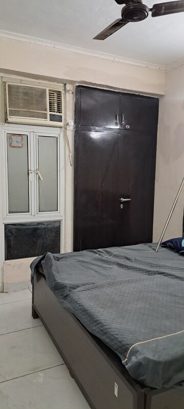 Room in 2 BHK Apartment at Supertech Ecovillage I, Sector 1 Greater Noida – for Rent