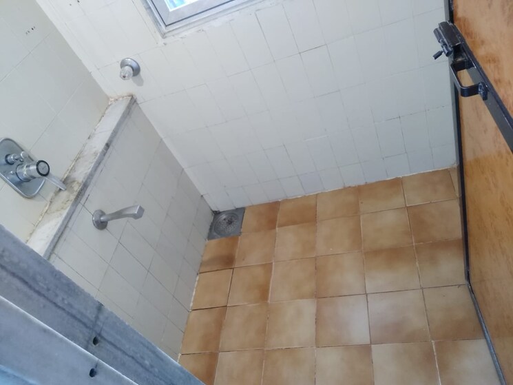 Bathroom, hiranandani-gardens-cypress 1 Bedroom 575 Sq.Ft. Apartment In Powai Mumbai 9453544