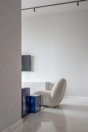 Furnished Amenities in 4 BHK Apartment at Prabhadevi CHS, Prabhadevi – for Sale