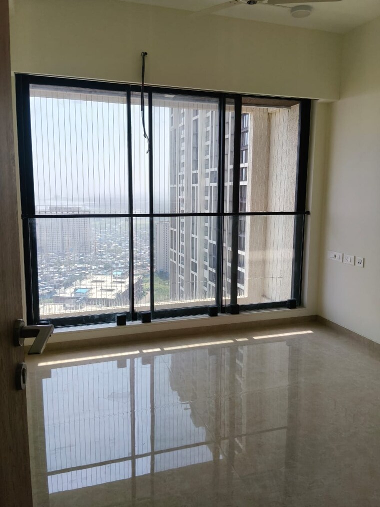 Room, dosti-eastern-bay 3.5 Bedroom 1500 Sq.Ft. Apartment In Wadala Mumbai 9453554