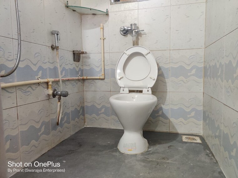 Bathroom, panch-mahal 2 Bedroom 915 Sq.Ft. Apartment In Powai Mumbai 9453577
