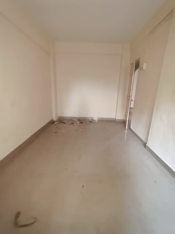 Room in 1 BHK Apartment at Raghukul Society, Kalwa – for Rent