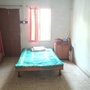 Bedroom in 5 BHK Independent House at Naktala – for Sale