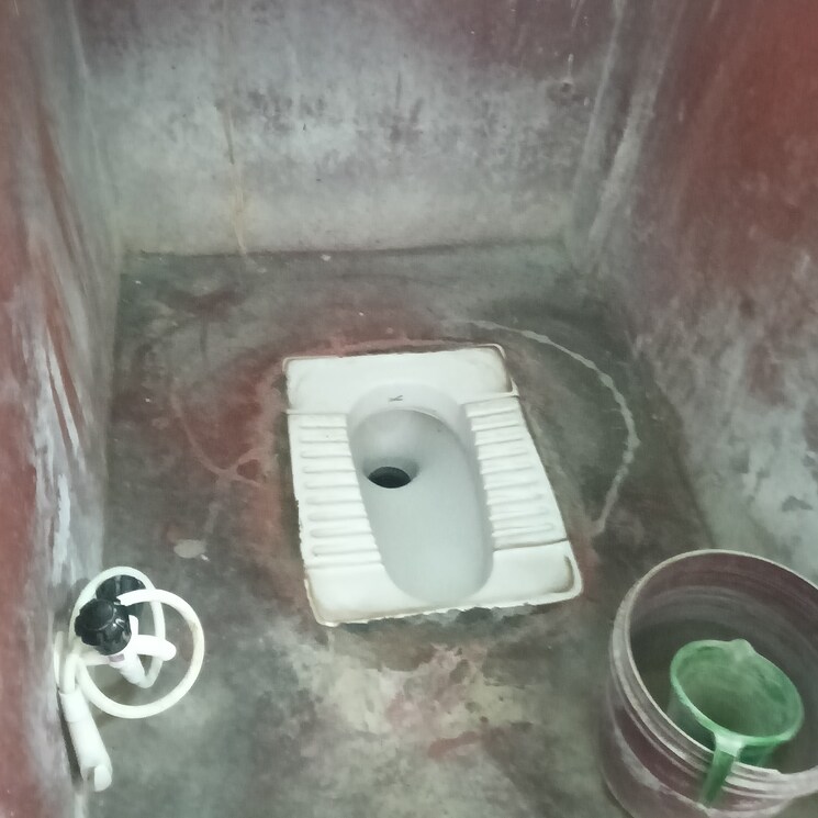 Bathroom, naktala 5 Bedroom 1600 Sq.Ft. Independent House In Naktala Kolkata 9453979