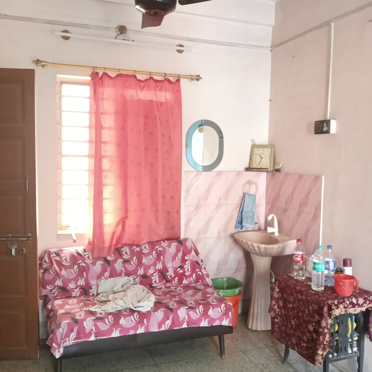 Living Room, naktala 5 Bedroom 1600 Sq.Ft. Independent House In Naktala Kolkata 9453979