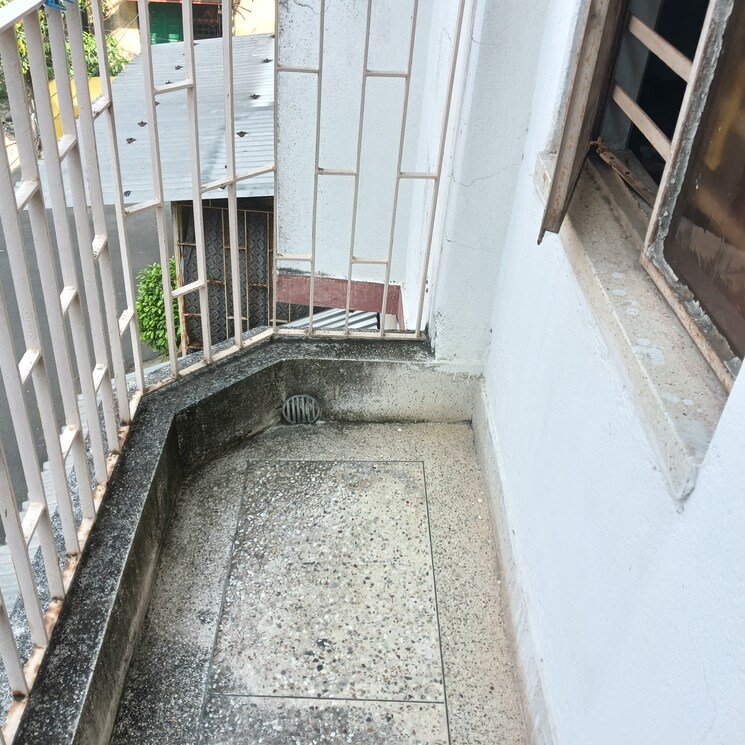 Balcony, naktala 5 Bedroom 1600 Sq.Ft. Independent House In Naktala Kolkata 9453979