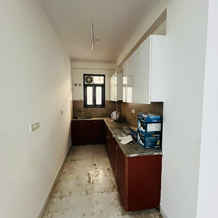 Kitchen, chattarpur 3 Bedroom 1200 Sq.Ft. Builder Floor In Chattarpur Delhi 9454008