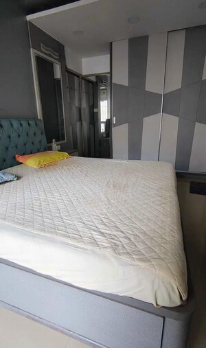Master Bedroom in 2 BHK Apartment at SK Enclave Mira Road, Mira Road – for Sale