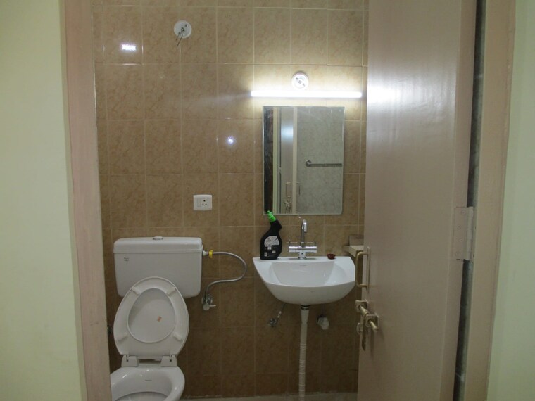 Bathroom, upavp-ganga-yamuna-and-hindon-enclave 2 Bedroom 1100 Sq.Ft. Apartment In Pratap Vihar Ghaziabad 9454046
