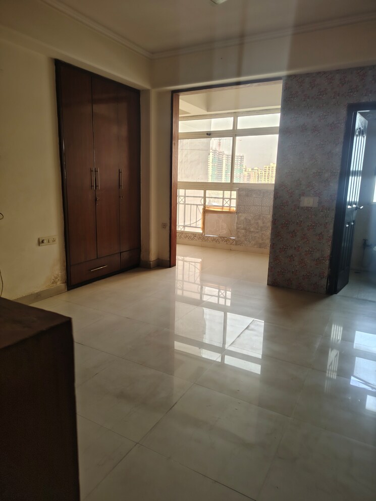 Kitchen, ramprastha-coral-heights 4 Bedroom 2200 Sq.Ft. Apartment In Ramprastha Greens Ghaziabad 9454062