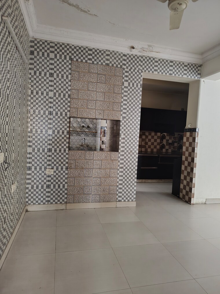 Room, ramprastha-coral-heights 4 Bedroom 2200 Sq.Ft. Apartment In Ramprastha Greens Ghaziabad 9454062