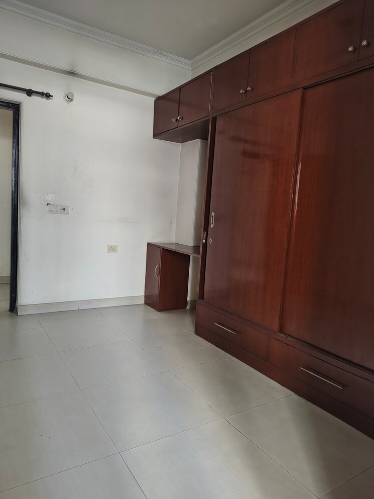 Room, ramprastha-coral-heights 4 Bedroom 2200 Sq.Ft. Apartment In Ramprastha Greens Ghaziabad 9454062