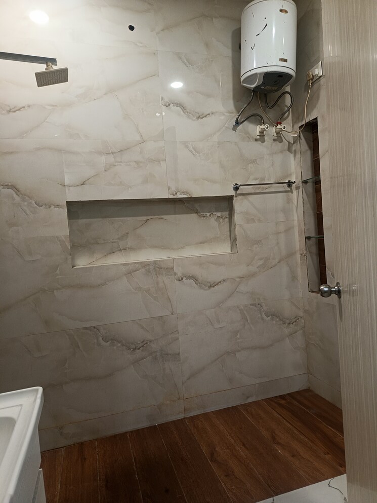 Bathroom, sector 19 2 Bedroom 170 Sq.Mt. Villa In Sector 19 Noida 9454064