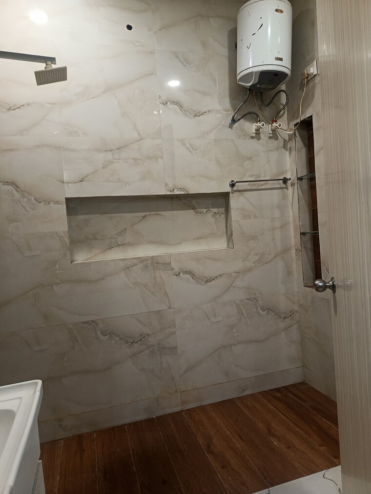 Bathroom, sector 19 2 Bedroom 170 Sq.Mt. Villa In Sector 19 Noida 9454064