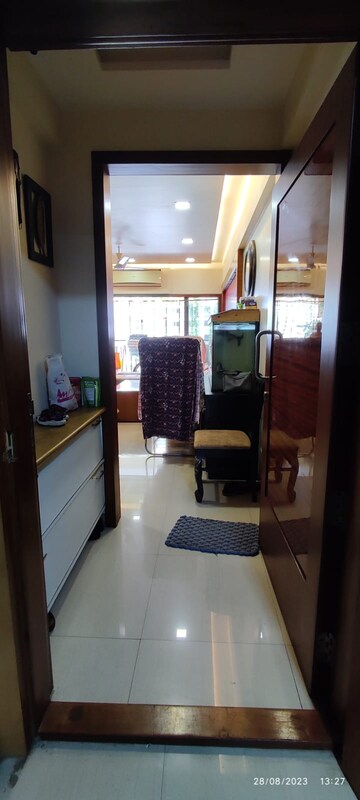 Room in 3 BHK Apartment at Lodha Paradise, Majiwada – for Sale