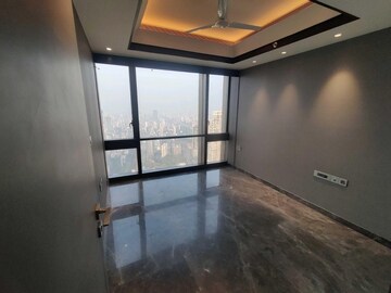 Room in 5 BHK Apartment at Lodha Trump Tower, Worli – for Sale