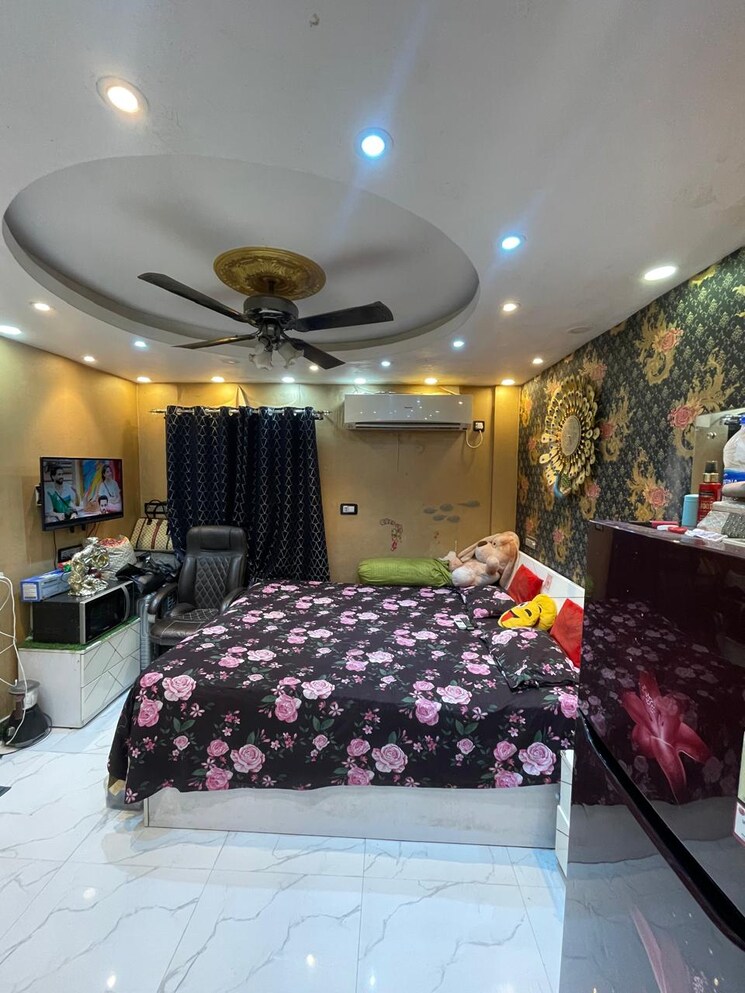 Bedroom, park circus 3.5 Bedroom 1500 Sq.Ft. Villa In Park Circus Kolkata 9454124