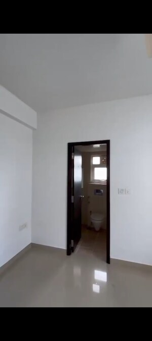 Room in 3 BHK Apartment at Ozone Urbana Pavilion, Devanahalli – for Rent