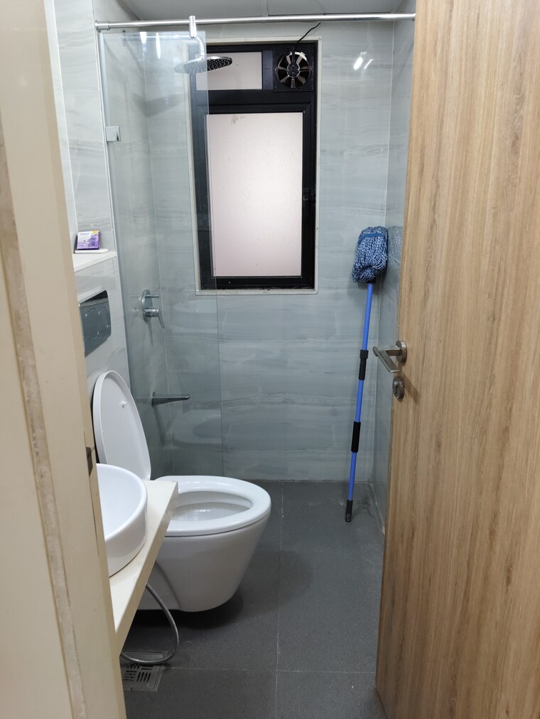 Bathroom, dosti-eastern-bay 2 Bedroom 559 Sq.Ft. Apartment In Wadala Mumbai 9454147