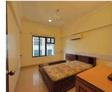 Bedroom in 3 BHK Apartment at Khar West – for Rent