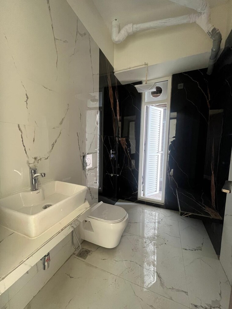 Bathroom, ruparel-palacio-phase-1 3 Bedroom 935 Sq.Ft. Apartment In Kandivali West Mumbai 9454185