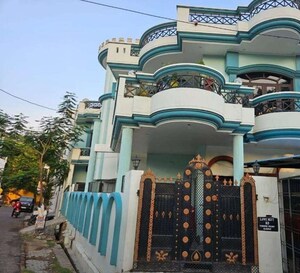 6+ BHK Villa – Exterior View View at Aliganj - for Sale