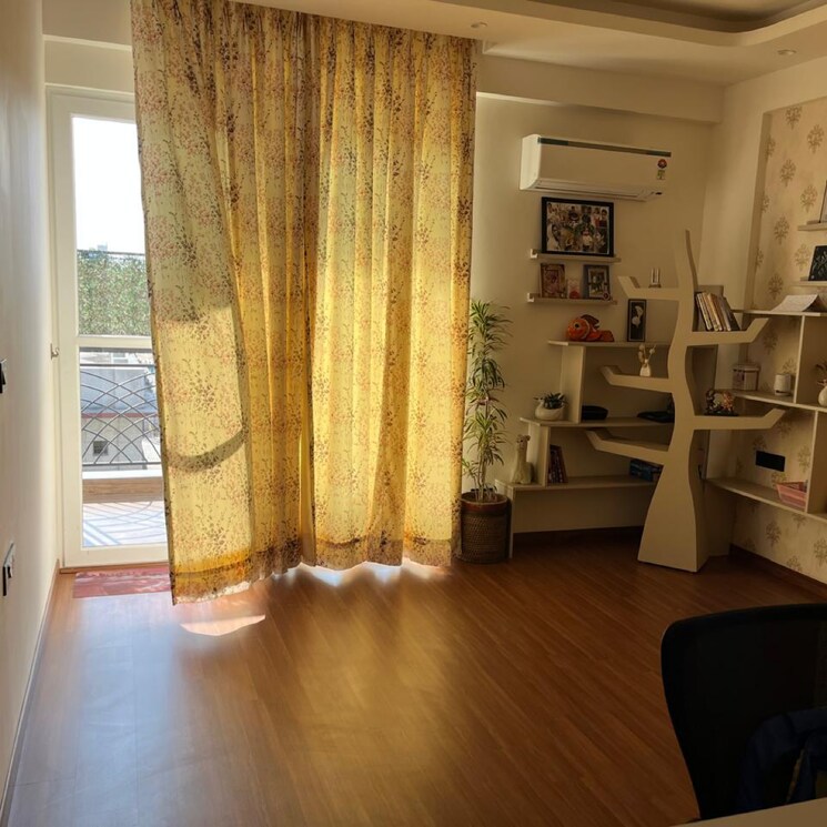 Living Room, ansal-api-esencia 4 Bedroom 452 Sq.Yd. Builder Floor In Sector 67 Gurgaon 9454197