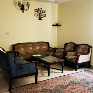 3.5 BHK Apartment For Rent in Gomti Nagar
