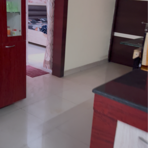 Bedroom in 3.5 BHK Apartment at Gomti Nagar – for Rent