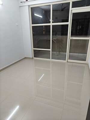 Furnished Amenities in 1.5 BHK Apartment at Pyramid Nest, Sector 85 – for Rent