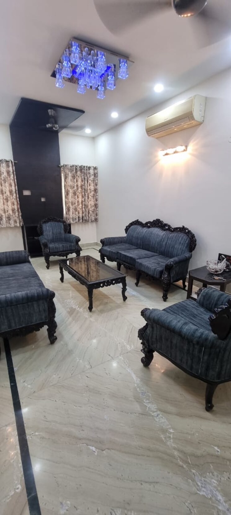 Living Room, mayur vihar phase 1 extension 2.5 Bedroom 1250 Sq.Ft. Apartment In Mayur Vihar Phase 1 Extension Delhi 9454282