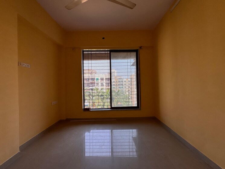 Room, vasai west 1 Bedroom 645 Sq.Ft. Apartment In Vasai West Palghar 9454284