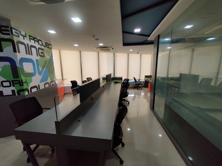 Team Area, bandra west Commercial Office Space 1800 Sq.Ft. In Bandra West Mumbai 9454297