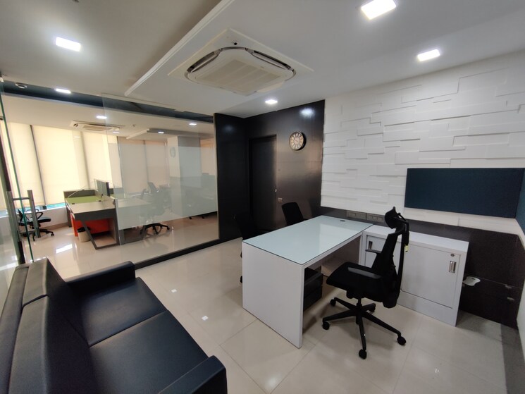 Team Area, bandra west Commercial Office Space 1800 Sq.Ft. In Bandra West Mumbai 9454297