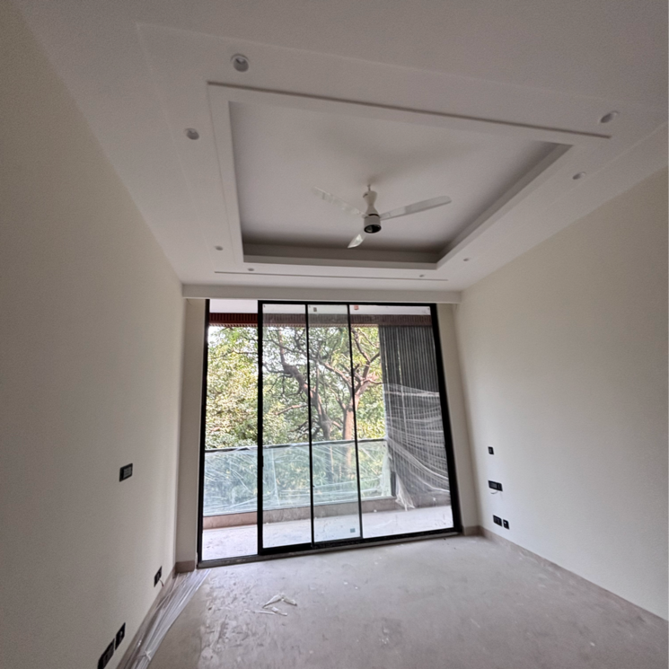 Room, vasant vihar 4 Bedroom 400 Sq.Yd. Builder Floor In Vasant Vihar Delhi 9454318