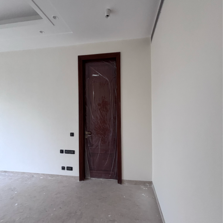 Room, vasant vihar 4 Bedroom 400 Sq.Yd. Builder Floor In Vasant Vihar Delhi 9454318