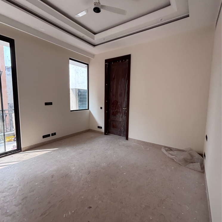 Room, vasant vihar 4 Bedroom 400 Sq.Yd. Builder Floor In Vasant Vihar Delhi 9454318