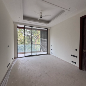Room in 4 BHK Builder Floor at Vasant Vihar – for Rent